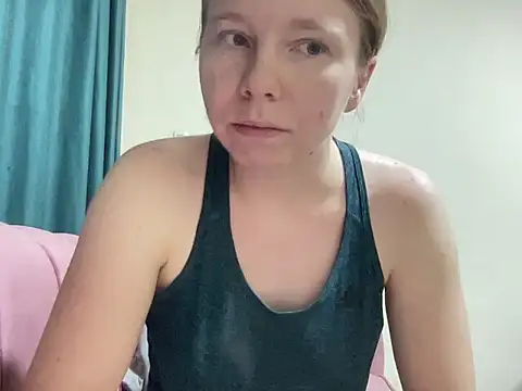 SweetLucy96 online show from 11-03-25, 12:39