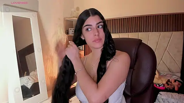  Niah  online show from 10-13-25, 08:42