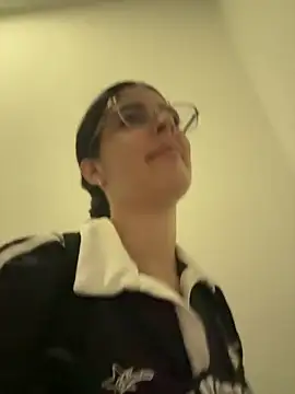  Niah  online show from 01-06-26, 08:34