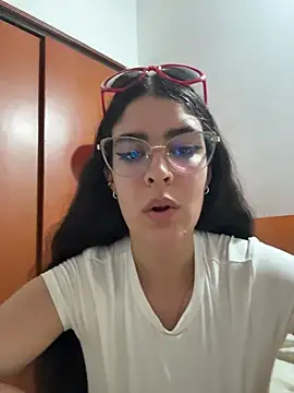  Niah  online show from 02-15-26, 02:08