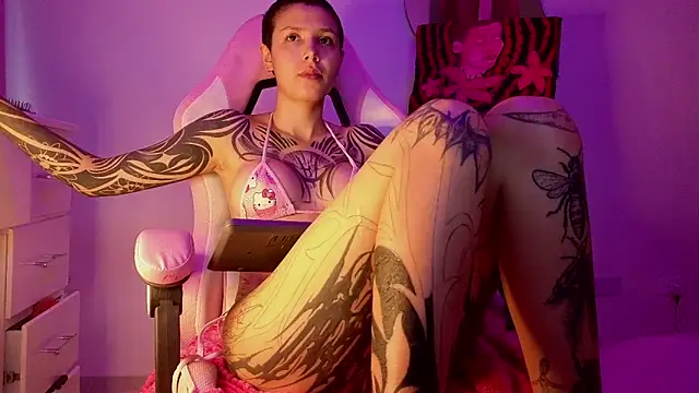 goddess vee  online show from 04-15-26, 08:53