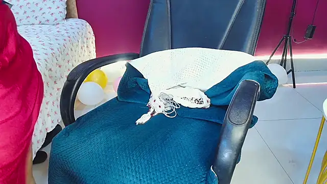 Naughty nightz online show from 01-07-25, 08:31