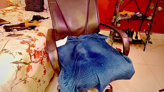 Naughty nightz online show from 02-21-25, 10:04