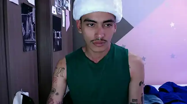 Snapshot of sorry-mom69 chatting on 12-18-24, 06:35 sorry-mom69 online show from 12-18-24, 06:35