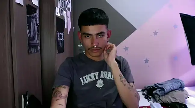 Snapshot of sorry-mom69 chatting on 01-16-25, 10:02 sorry-mom69 online show from 01-16-25, 10:02