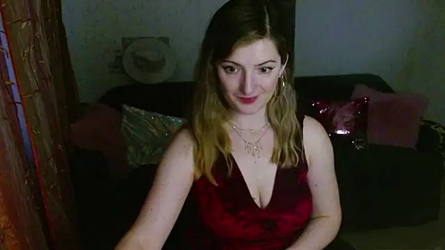 Snapshot of Arielsssplash chatting on 05-18-26, 05:52 Arielsssplash online show from 05-18-26, 05:52