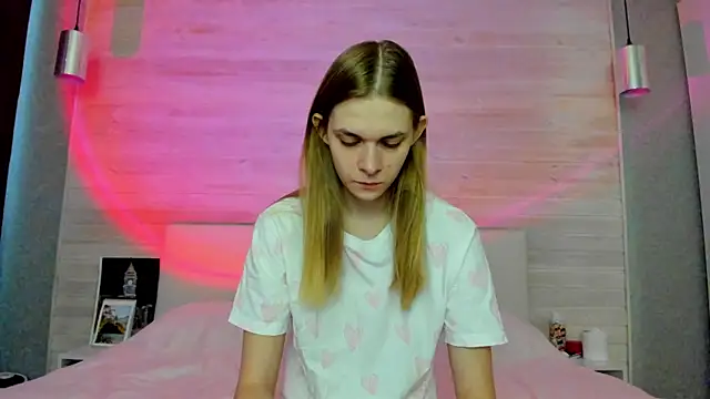 molly hunt  online show from 04-08-26, 04:01