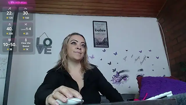 Snapshot of LIila28six chatting on 01-11-25, 07:49 LIila28six online show from 01-11-25, 07:49