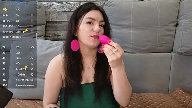 Snapshot of Vika_loves_you chatting on 05-07-26, 02:06 Vika loves you online show from 05-07-26, 02:06