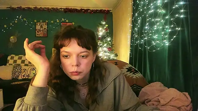 ClancyMorissey online show from 12-21-25, 05:42