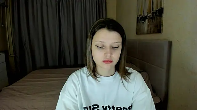 Snapshot of SoniNesti chatting on 10-30-25, 02:51 SoniNesti online show from 10-30-25, 02:51