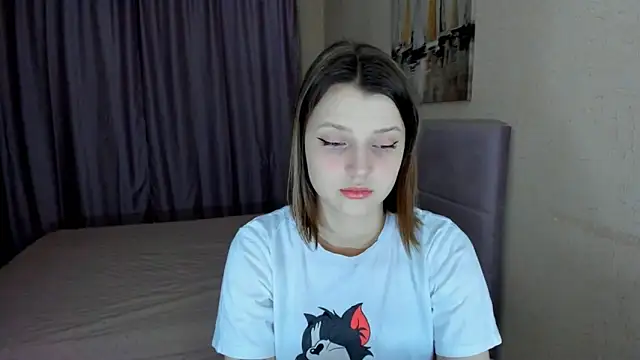 Snapshot of SoniNesti chatting on 12-16-25, 03:06 SoniNesti online show from 12-16-25, 03:06