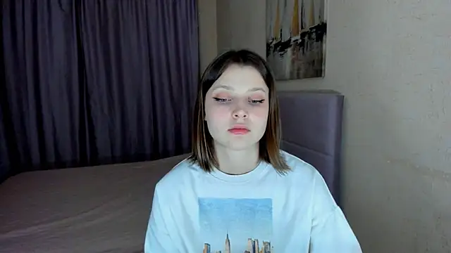 Snapshot of SoniNesti chatting on 12-19-25, 03:52 SoniNesti online show from 12-19-25, 03:52