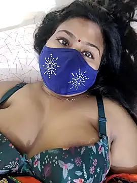 Snapshot of cutee__crazy chatting on 01-31-25, 05:21 cutee  crazy online show from 01-31-25, 05:21