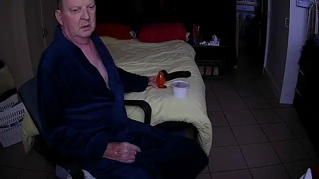 passifsoumis1963 online show from 11-15-25, 07:49