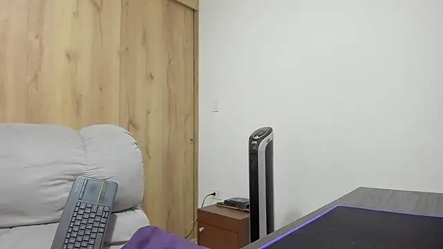 xspecialoomx online show from 11-08-25, 12:49