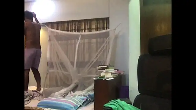 Snapshot of bangalidickolo chatting on 11-28-25, 06:32 bangalidickolo online show from 11-28-25, 06:32