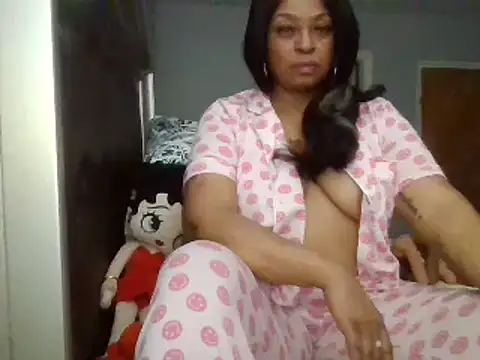 Snapshot of MSweetLindaParks chatting on 02-01-25, 07:47 MSweetLindaParks online show from 02-01-25, 07:47