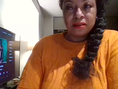 Snapshot of MSweetLindaParks chatting on 03-01-25, 08:02 MSweetLindaParks online show from 03-01-25, 08:02
