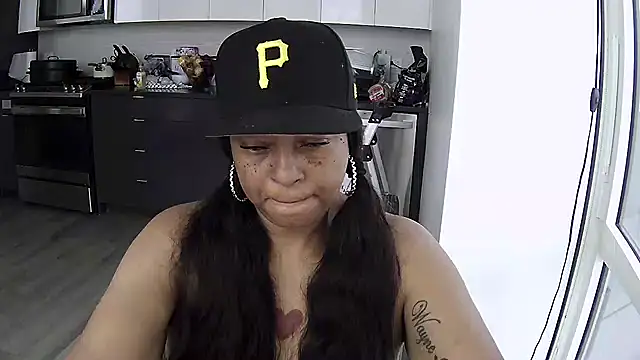 Snapshot of MSweetLindaParks chatting on 07-13-26, 02:53 MSweetLindaParks online show from 07-13-26, 02:53