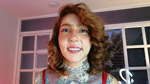 Snapshot of Evangelyne_1 chatting on 09-24-25, 03:48 Evangelyne 1 online show from 09-24-25, 03:48