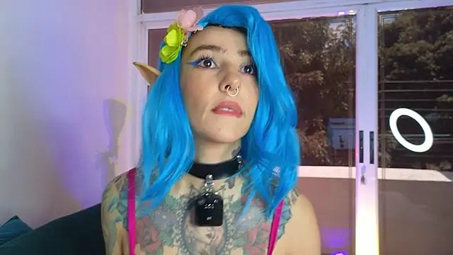 Snapshot of Evangelyne_1 chatting on 10-12-25, 03:44 Evangelyne 1 online show from 10-12-25, 03:44