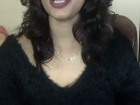 Snapshot of SEXY-MAHI- chatting on 12-25-24, 10:37 SEXY-MAHI- online show from 12-25-24, 10:37
