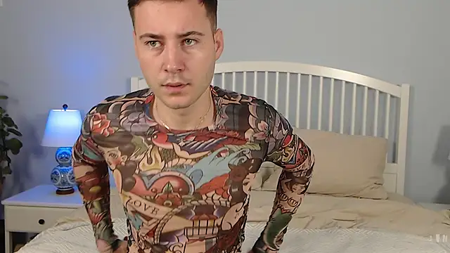 Snapshot of JustinMorrisX chatting on 10-18-25, 08:48 JustinMorrisX online show from 10-18-25, 08:48