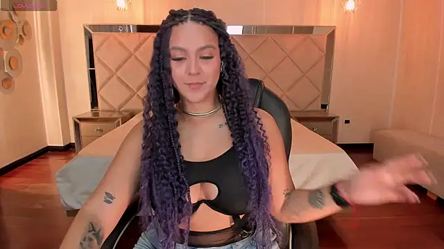 ToriCrossX online show from 02-20-25, 12:57