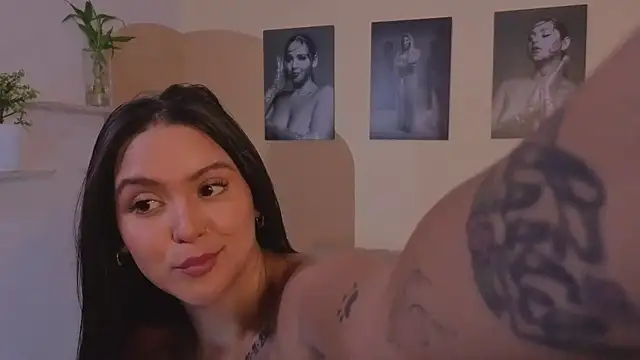 ToriCrossX online show from 03-30-26, 06:09