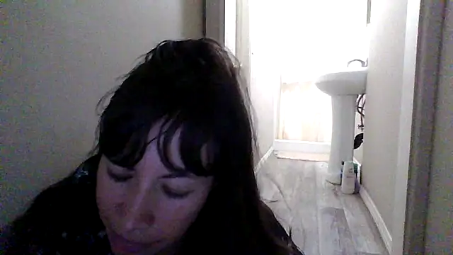 Snapshot of petitedoll29 chatting on 12-03-25, 09:46 petitedoll29 online show from 12-03-25, 09:46