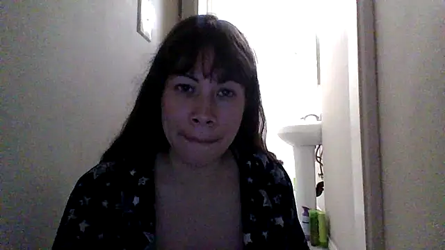 Snapshot of petitedoll29 chatting on 12-16-25, 12:15 petitedoll29 online show from 12-16-25, 12:15