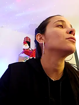 Snapshot of miaeyes chatting on 12-30-24, 03:57 miaeyes online show from 12-30-24, 03:57