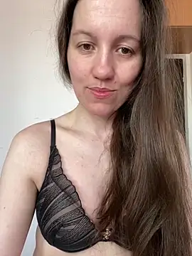 Nicole-Ray online show from 04-21-26, 07:58