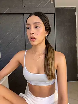 Snapshot of SelenaStone chatting on 12-29-24, 09:52 SelenaStone online show from 12-29-24, 09:52