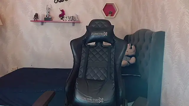 ManSant online show from 09-30-25, 03:28