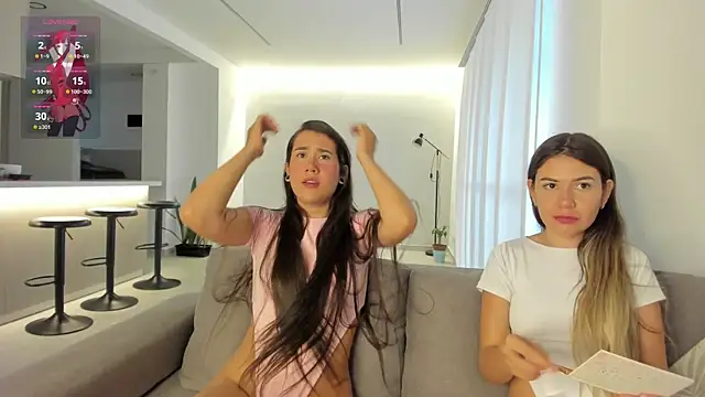 Snapshot of KaryAndTylor chatting on 03-17-25, 11:11 KaryAndTylor online show from 03-17-25, 11:11