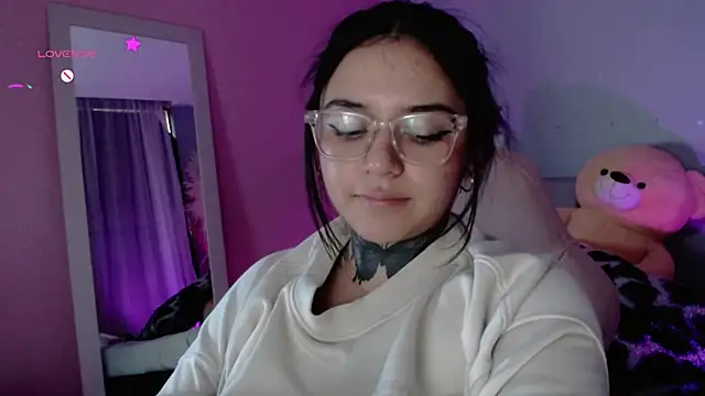 Snapshot of kim_blake chatting on 01-16-25, 07:41 kim blake online show from 01-16-25, 07:41