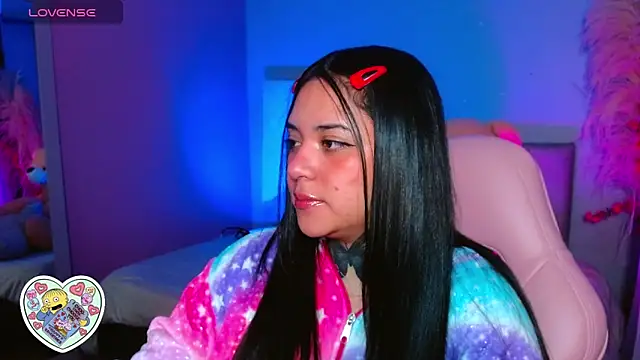 Snapshot of kim_blake chatting on 02-15-25, 11:50 kim blake online show from 02-15-25, 11:50