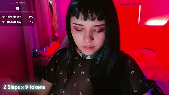 Snapshot of kim_blake chatting on 02-26-25, 05:07 kim blake online show from 02-26-25, 05:07