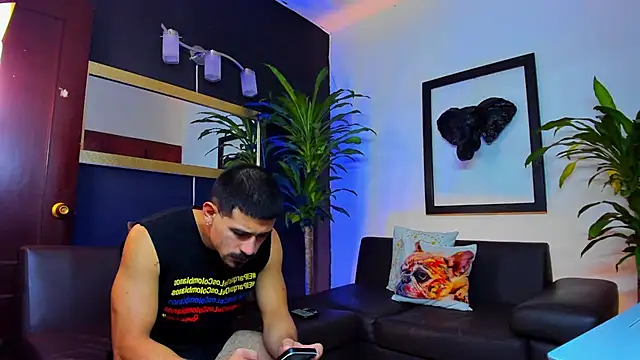 Snapshot of Markboyl chatting on 02-05-25, 11:55 Markboyl online show from 02-05-25, 11:55