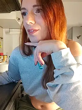 clara-francaise online show from 12-19-25, 05:09