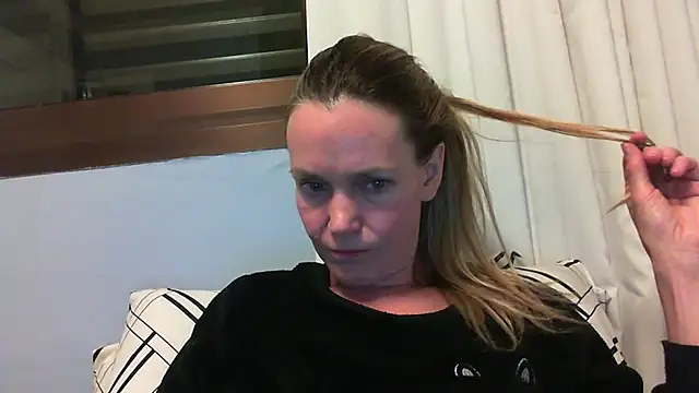 Annylove1 online show from 09-29-25, 12:16