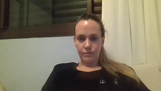 Annylove1 online show from 10-08-25, 12:19