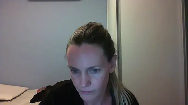 Annylove1 online show from 10-20-25, 12:55