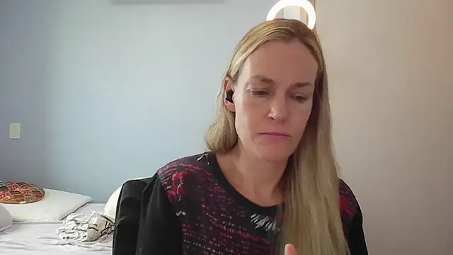 Annylove1 online show from 01-06-26, 10:52