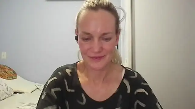 Annylove1 online show from 02-06-26, 12:26