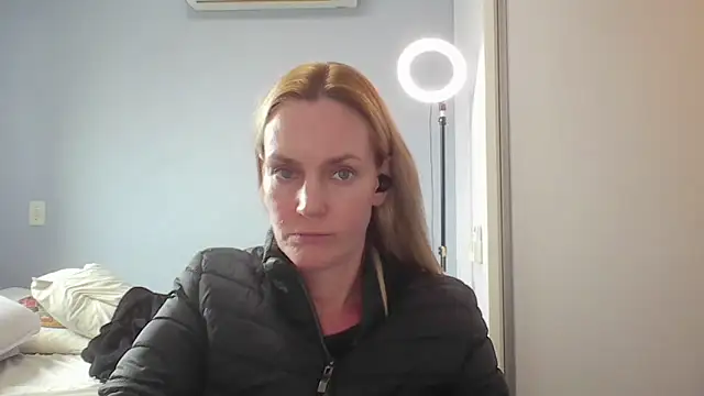 Snapshot of Annylove1 chatting on 05-22-26, 04:34 Annylove1 online show from 05-22-26, 04:34