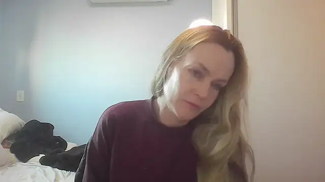 Snapshot of Annylove1 chatting on 07-10-26, 10:51 Annylove1 online show from 07-10-26, 10:51