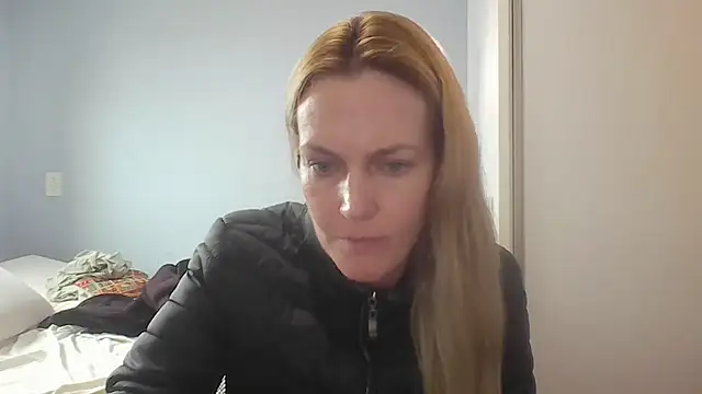 Snapshot of Annylove1 chatting on 07-24-26, 12:14 Annylove1 online show from 07-24-26, 12:14